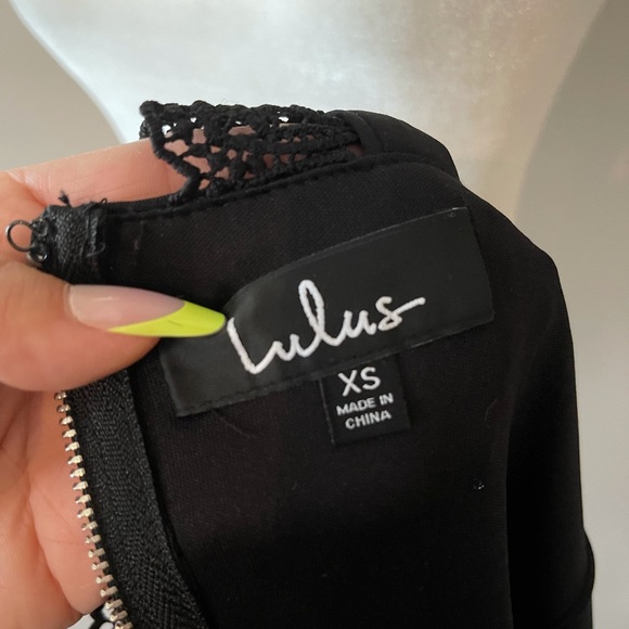 NWT Lulu’s Black Lace Detail LBD Bodycon Dress - Picture 4 of 4